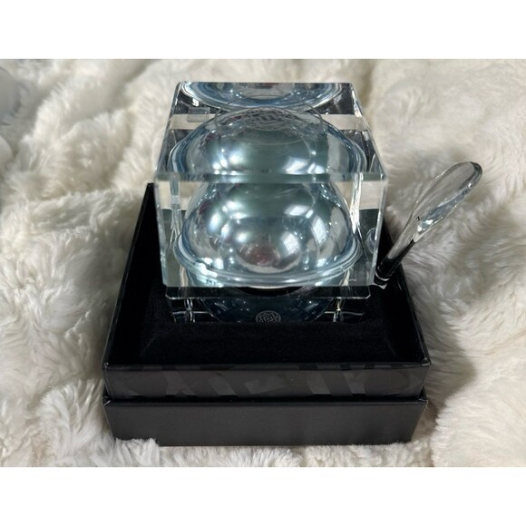 FOREVER FLAWLESS BLUE DIAMOND INFUSED EYE SERUM 1.76 fl - Picture 2 of 6